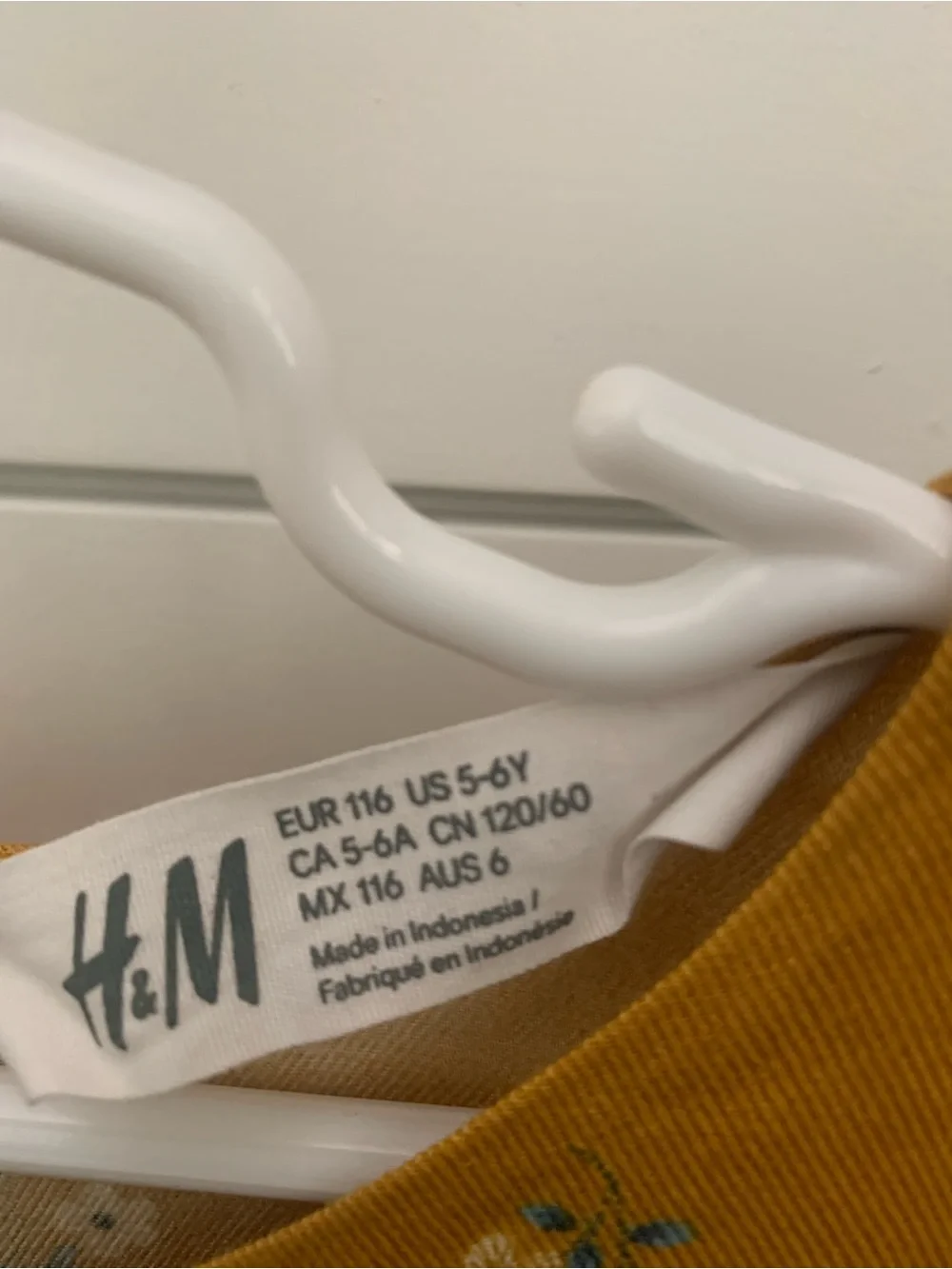 H&M soft mustard
